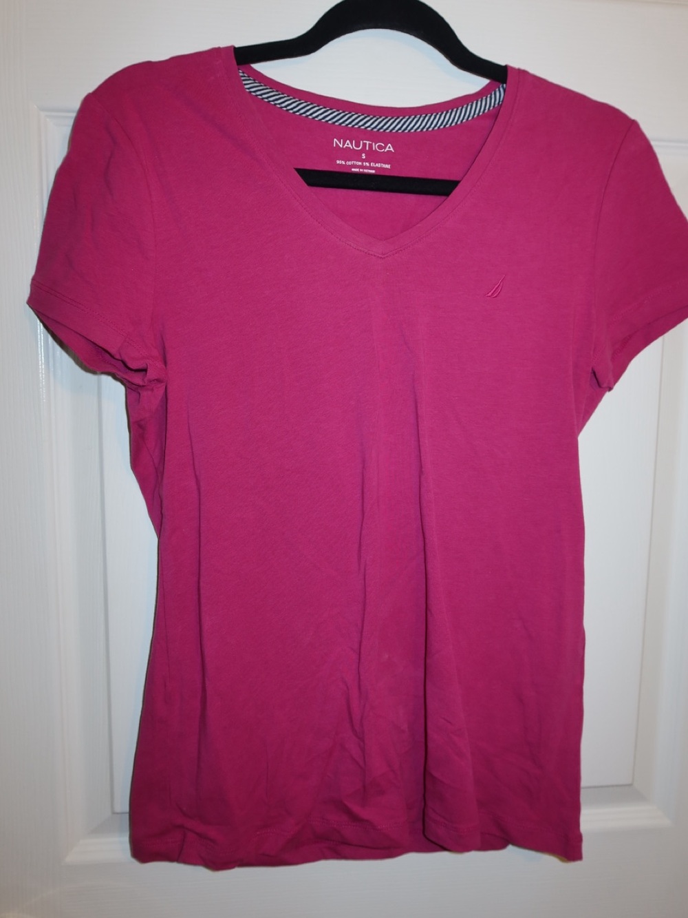 Nautica Short Sleeve V-Neck Tee in Bright Fuchsia
